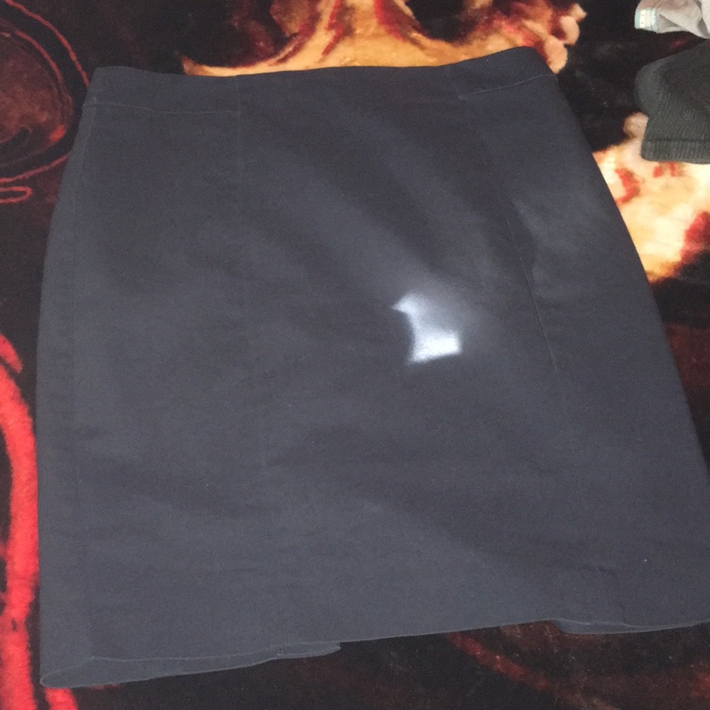 H&M’s professional skirt